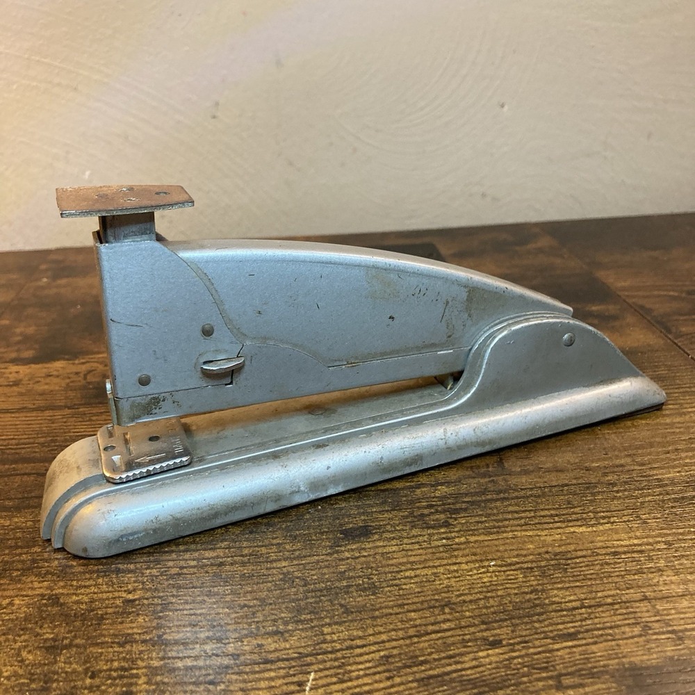 Swingline Speed Stapler 4 Art Deco MCM Made‎ USA Streamline Moderne Industrial